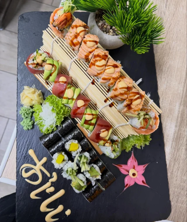 „Lass uns den Tag mit leckerem Sushi genießen!“